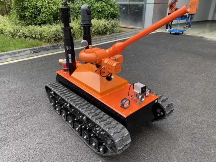 【新品發(fā)布】有了干粉滅火機器人，滅了它:電力管廊火災(zāi)